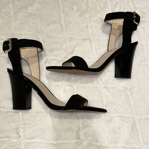 Nine West heel, sleek style and shape of heel, size 9M, black
